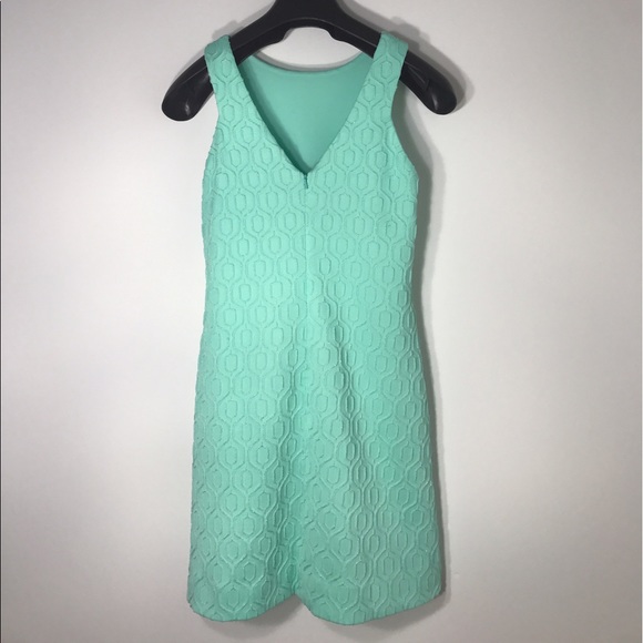 3 for $15🌿Lilly Pulitzer Mint Jaquard Shift Dress - Picture 4 of 4